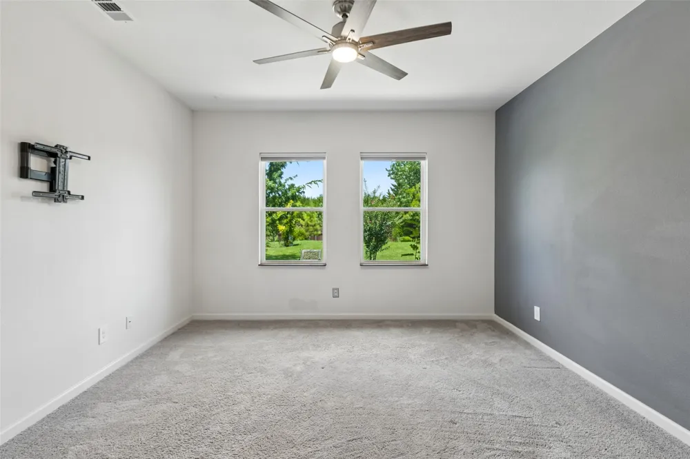 409 Stone Creek Boulevard Glenn Heights, TX 75154