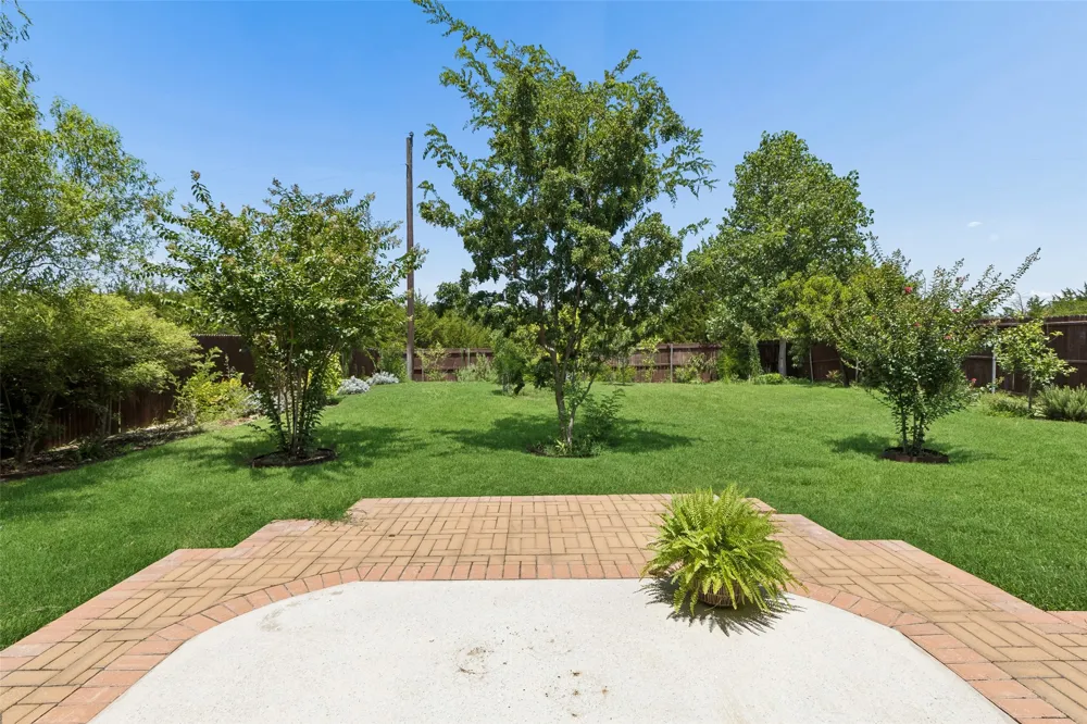 409 Stone Creek Boulevard Glenn Heights, TX 75154