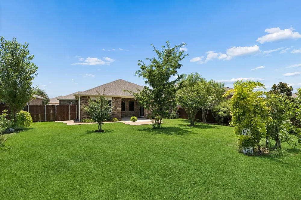 409 Stone Creek Boulevard Glenn Heights, TX 75154