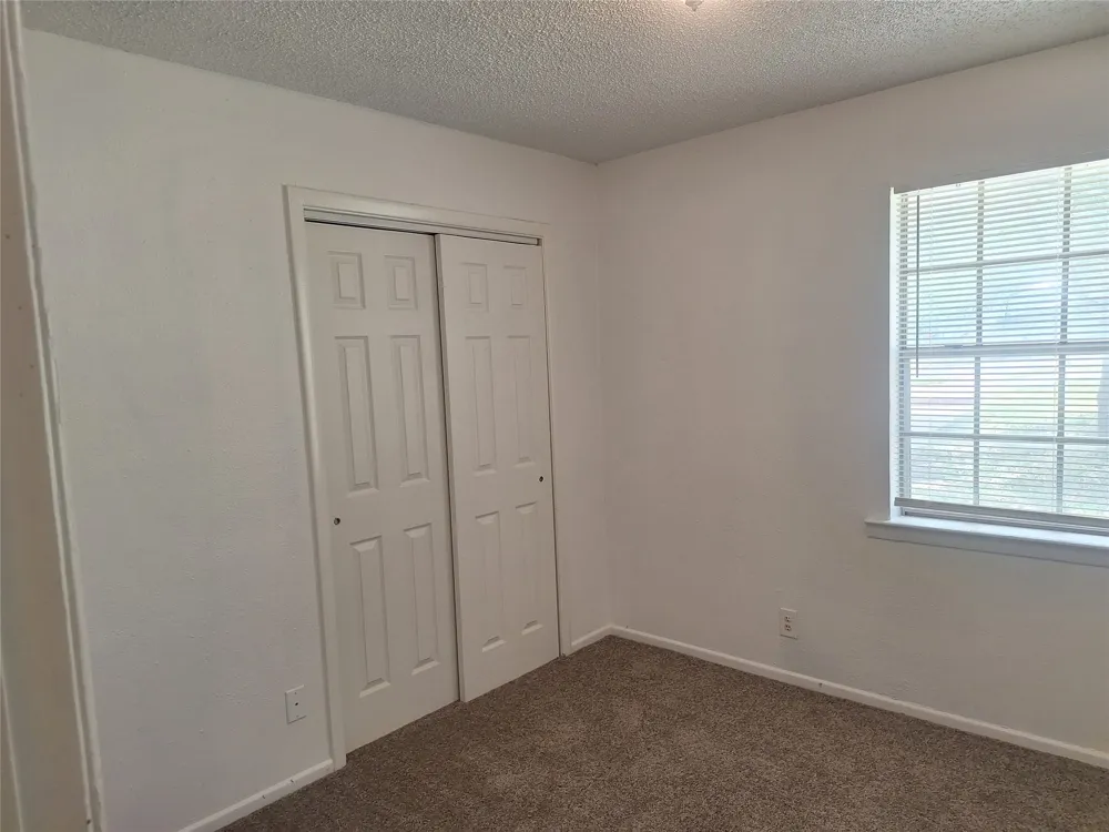 6005 Barry Drive Watauga, TX 76148