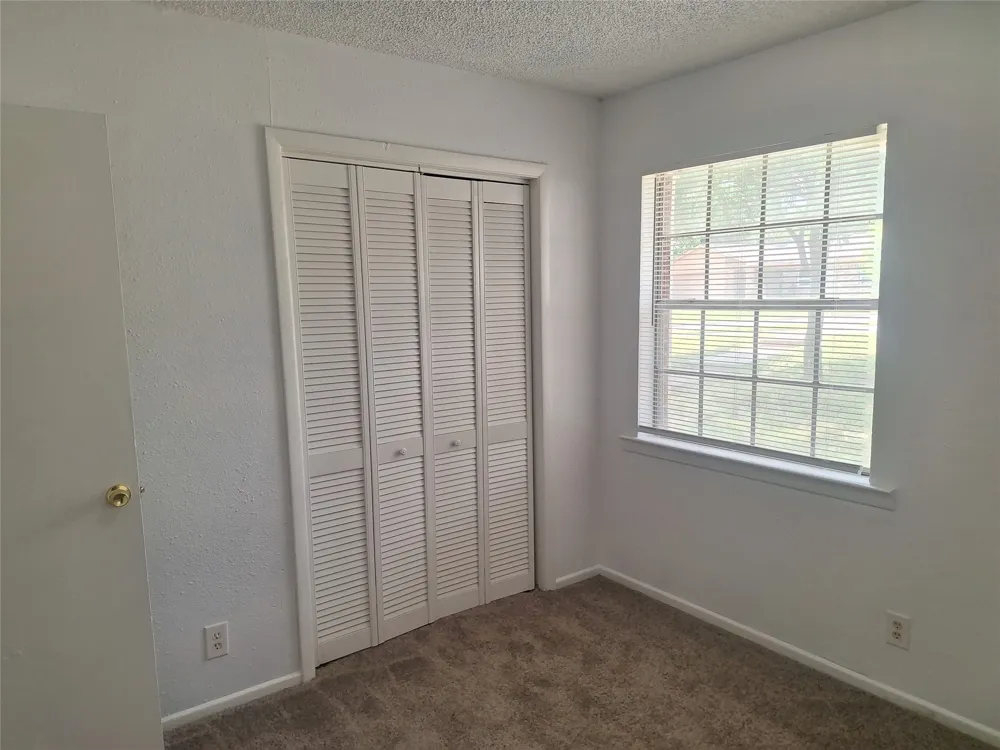 6005 Barry Drive Watauga, TX 76148