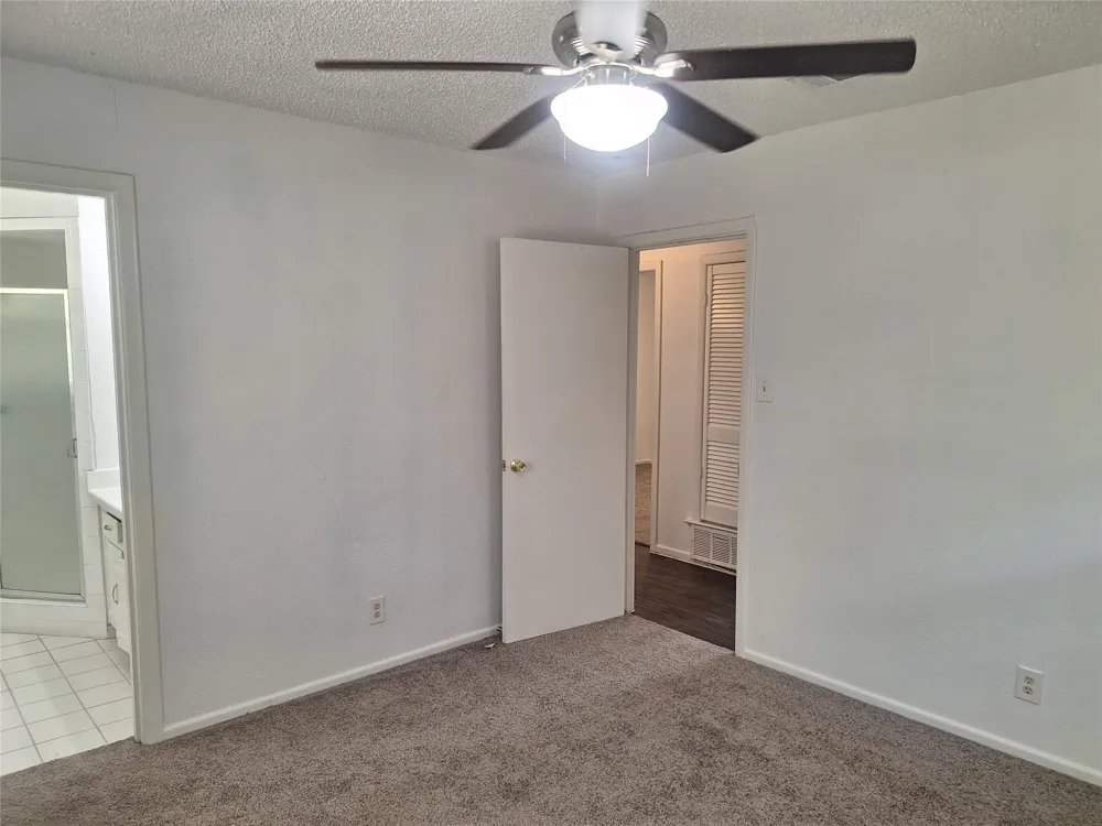 6005 Barry Drive Watauga, TX 76148