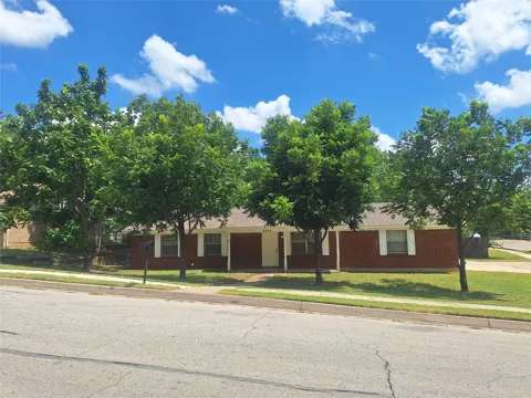 6005 Barry Drive