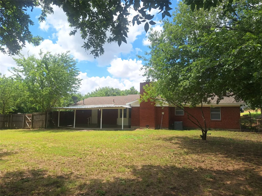 6005 Barry Drive Watauga, TX 76148