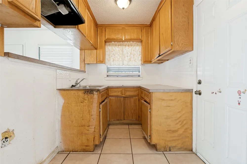 11515 Abston Lane Dallas, TX 75218