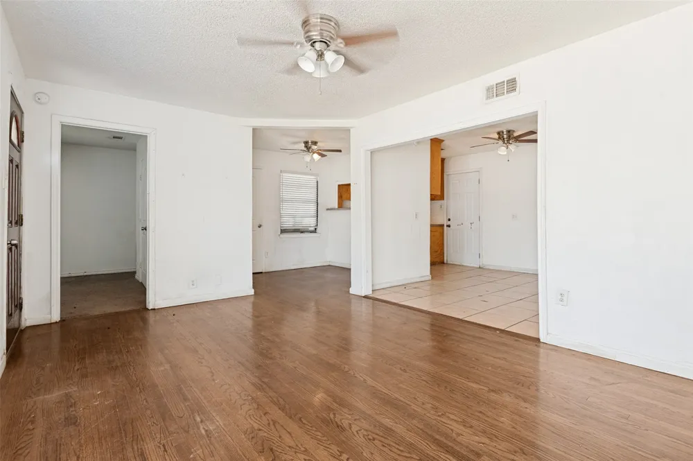 11515 Abston Lane Dallas, TX 75218