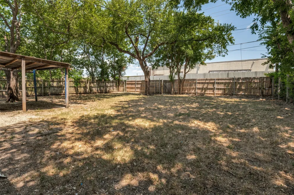 11515 Abston Lane Dallas, TX 75218