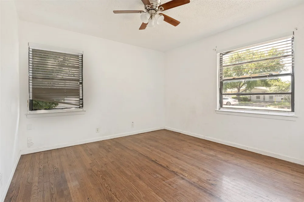 11515 Abston Lane Dallas, TX 75218