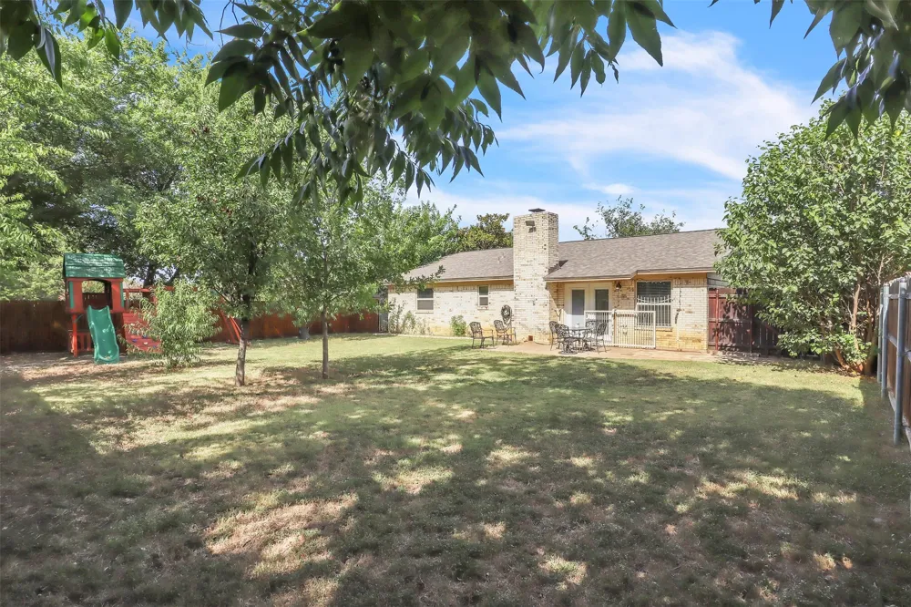 6921 Windy Hill Road Forest Hill, TX 76140