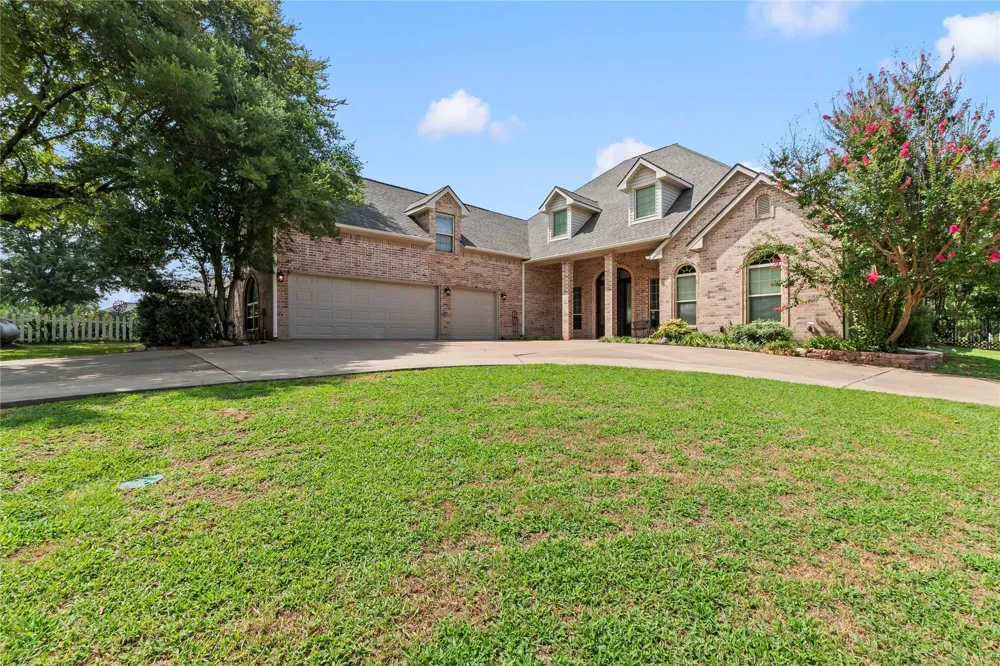 10776 Legg Drive Kemp, TX 75143