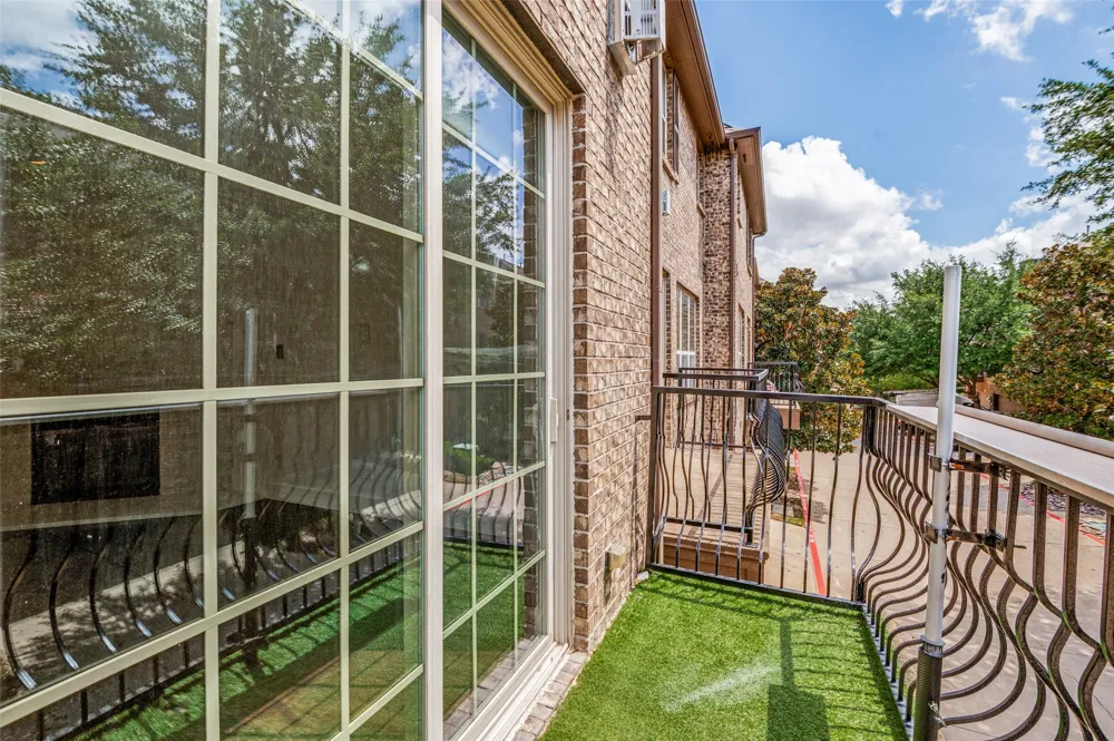 3906 Asbury Lane Addison, TX 75001