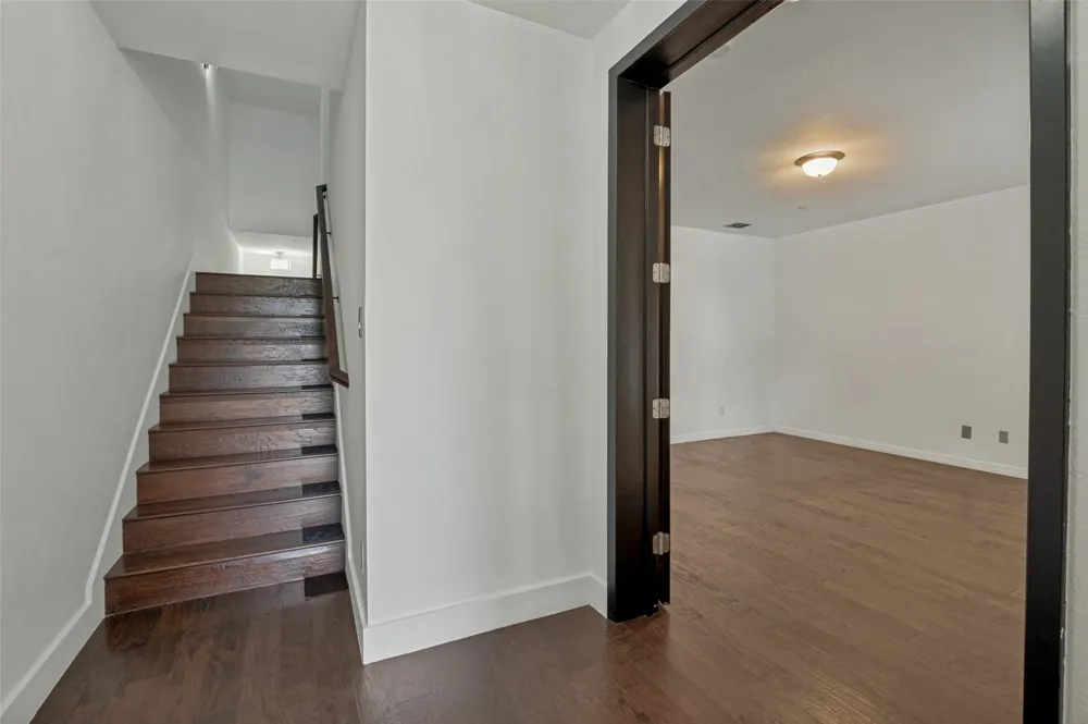 3906 Asbury Lane Addison, TX 75001