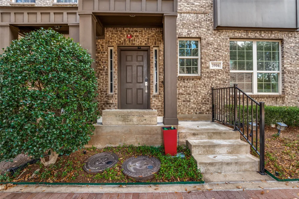 3906 Asbury Lane Addison, TX 75001