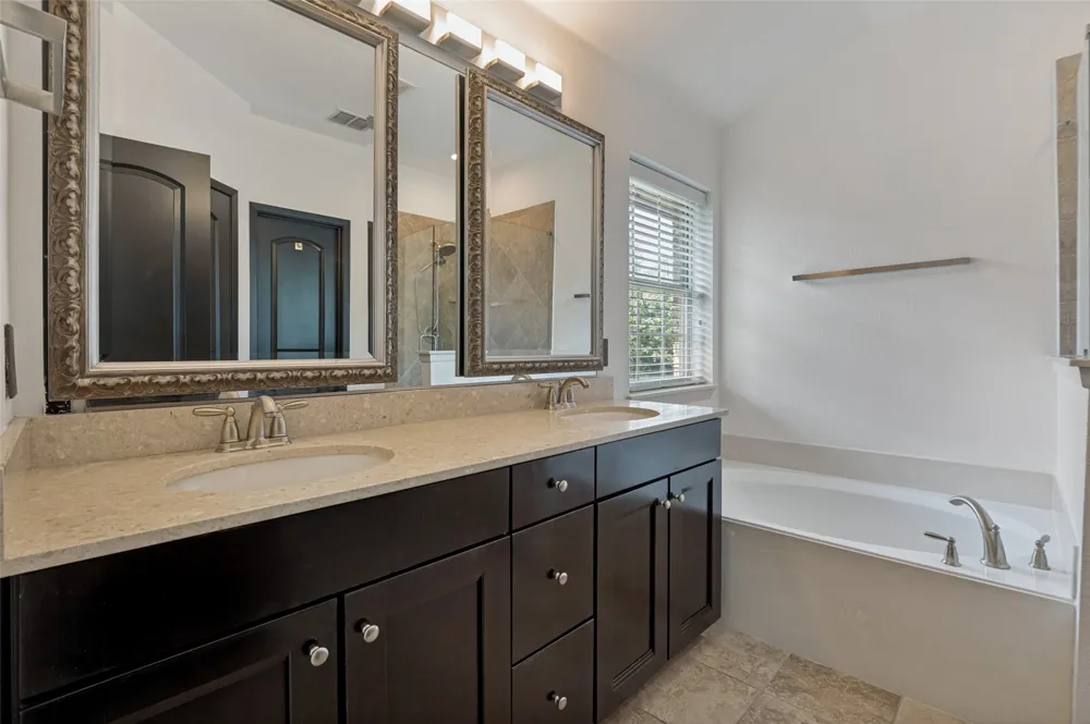 3906 Asbury Lane Addison, TX 75001