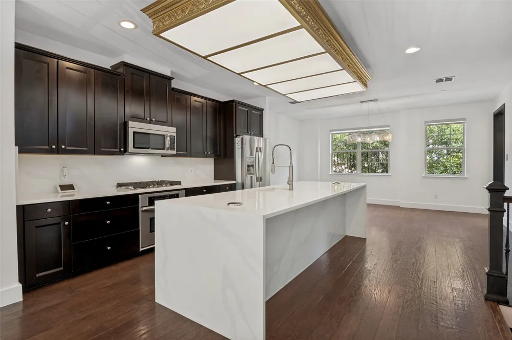 3906 Asbury Lane Addison, TX 75001