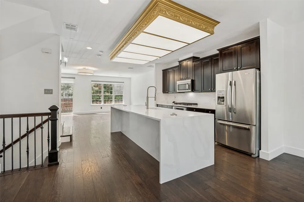 3906 Asbury Lane Addison, TX 75001