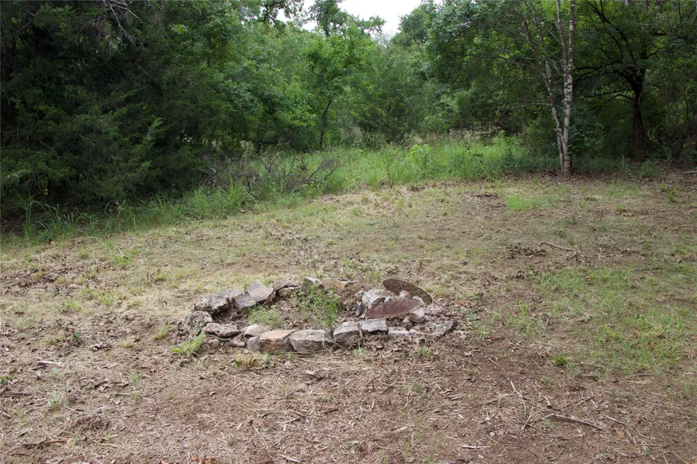 1309 County Road 1895 Sunset, TX 76270