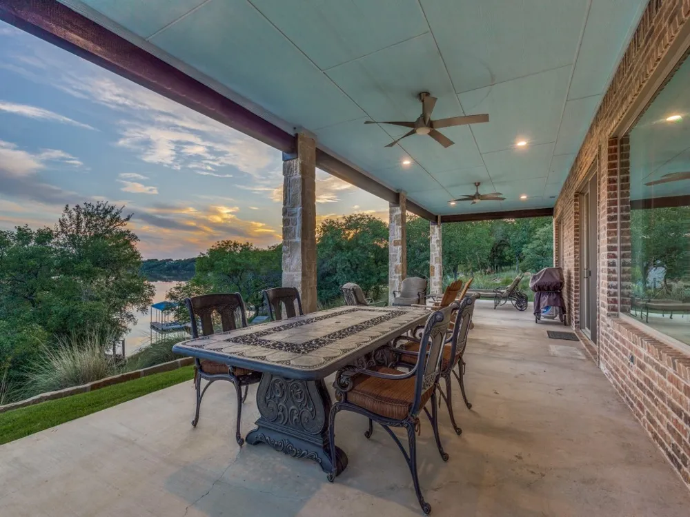 165 Cote D Azur Drive Chico, TX 76431
