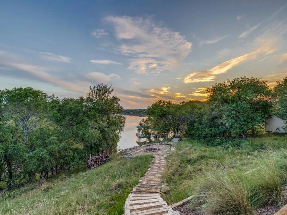 165 Cote D Azur Drive Chico, TX 76431