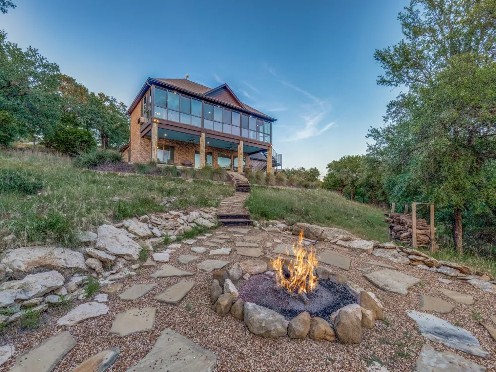 165 Cote D Azur Drive Chico, TX 76431