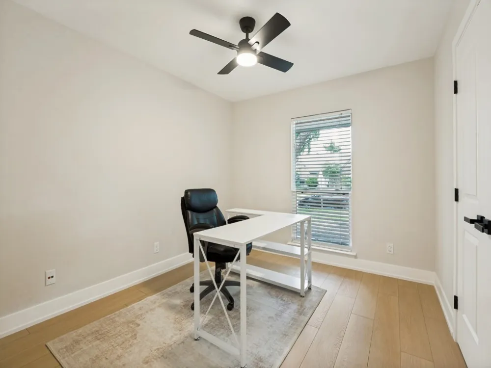 4433 Larner Street The Colony, TX 75056