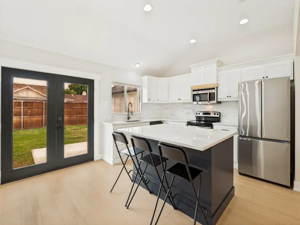 4433 Larner Street The Colony, TX 75056