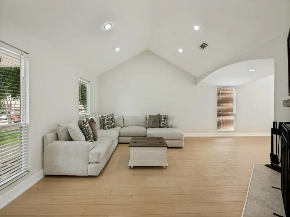4433 Larner Street The Colony, TX 75056