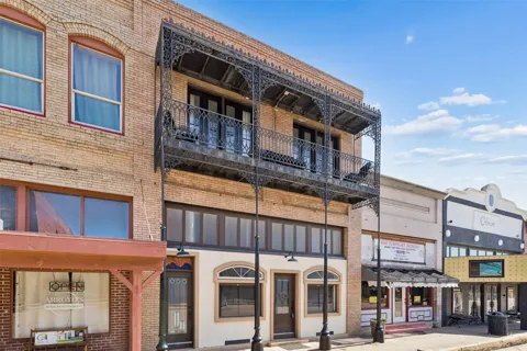 118 W Grand Street #0