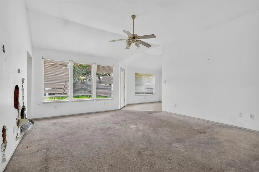 1414 Aviary Drive DeSoto, TX 75115
