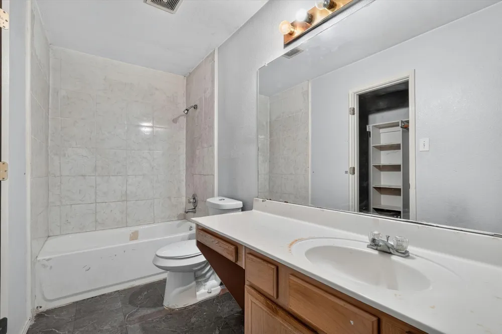 1414 Aviary Drive DeSoto, TX 75115