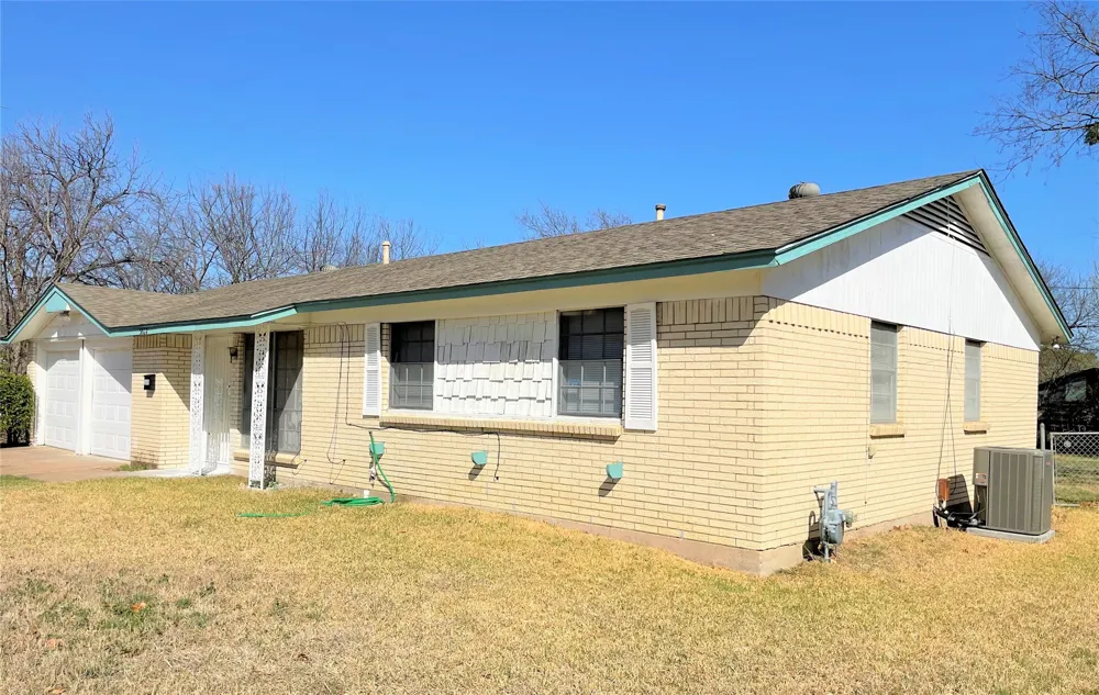 5609 Conlin Drive Fort Worth, TX 76134