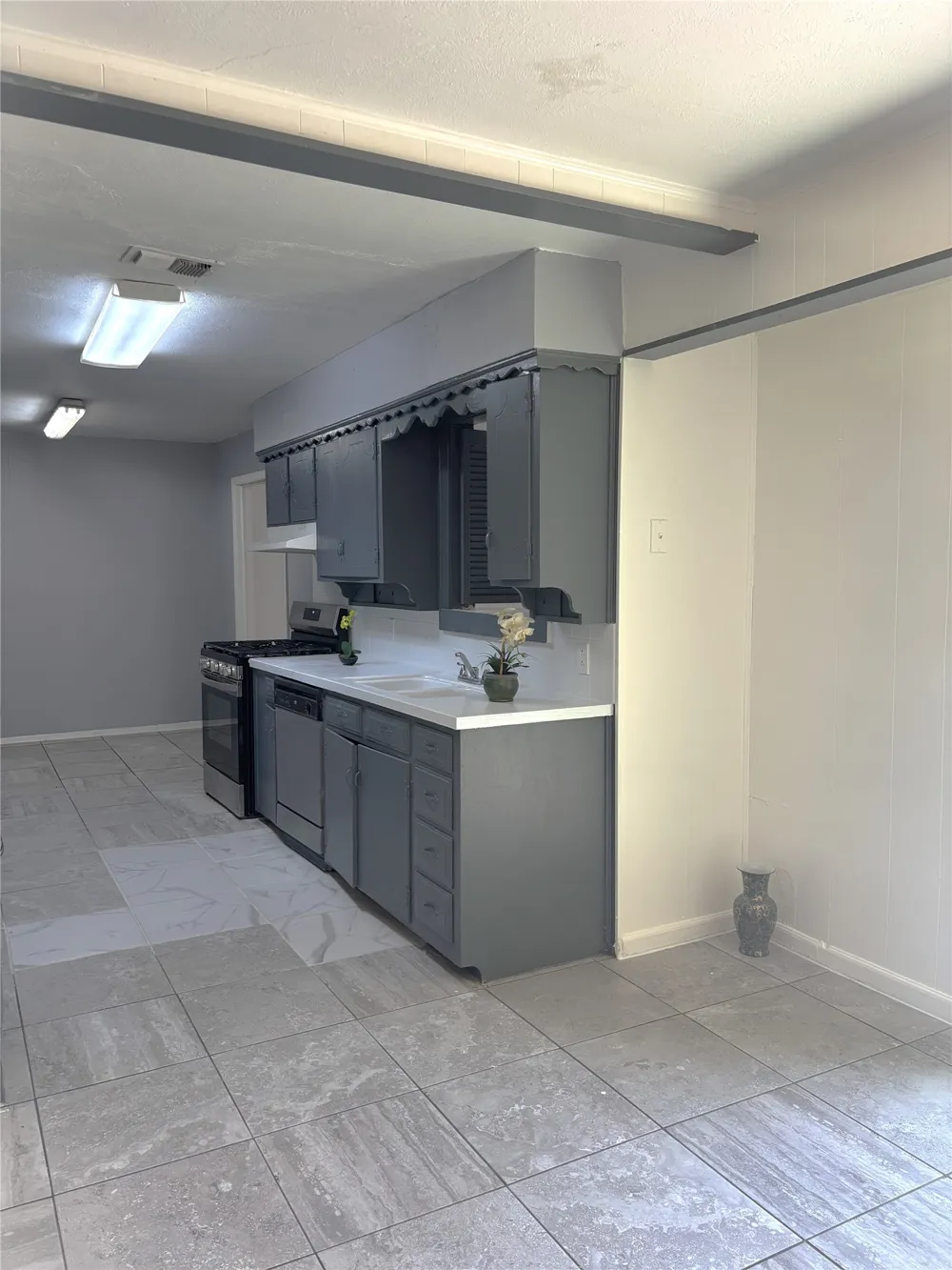 5609 Conlin Drive Fort Worth, TX 76134