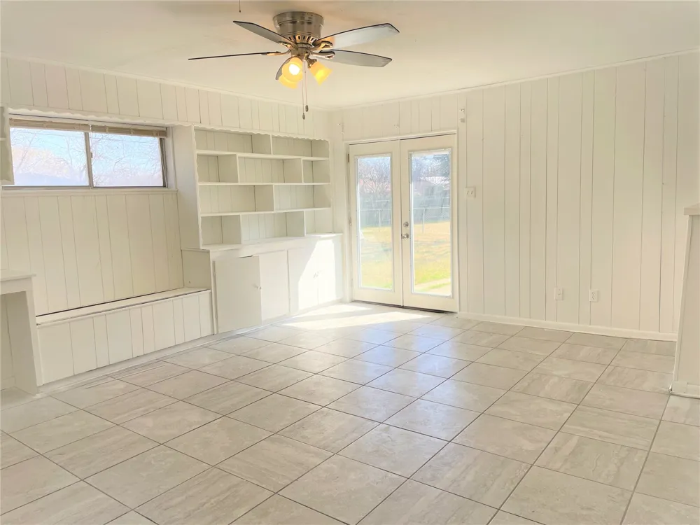 5609 Conlin Drive Fort Worth, TX 76134
