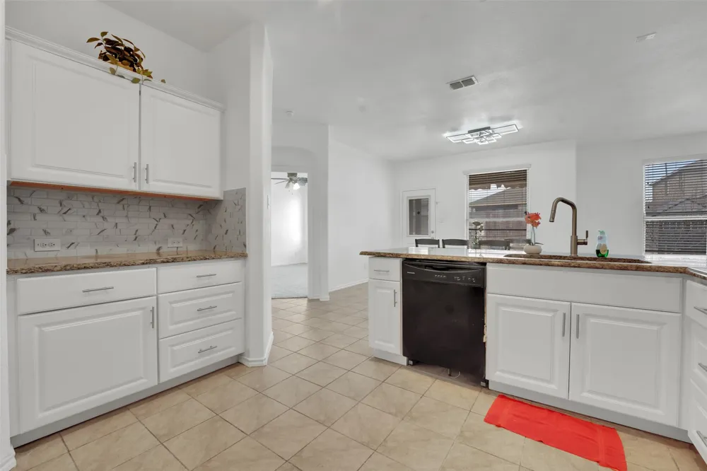 144 Creek Terrace Drive Saginaw, TX 76131
