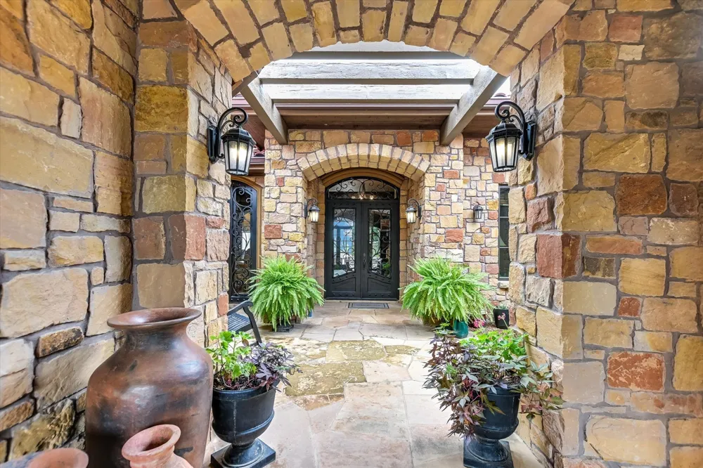 481 Chimney Cove Drive Marble Falls, TX 78654