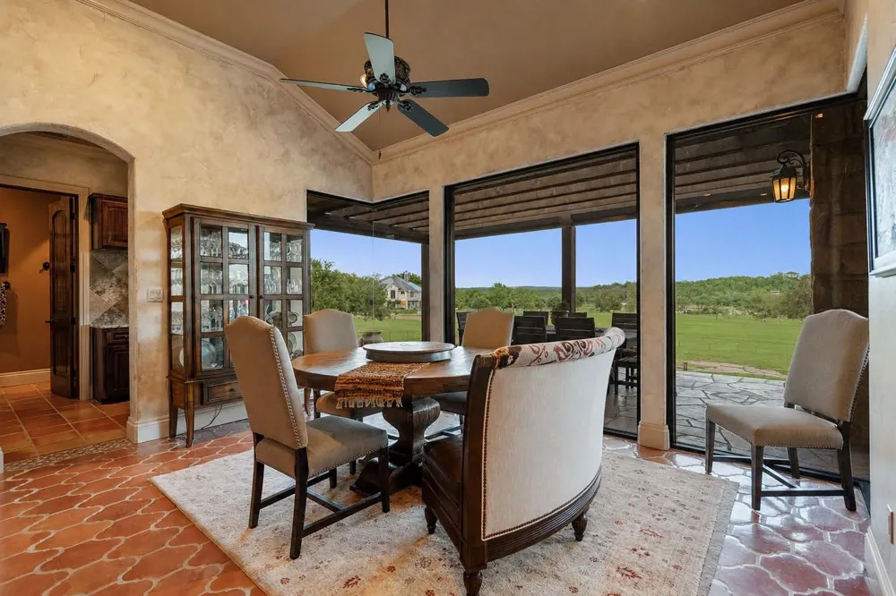 481 Chimney Cove Drive Marble Falls, TX 78654