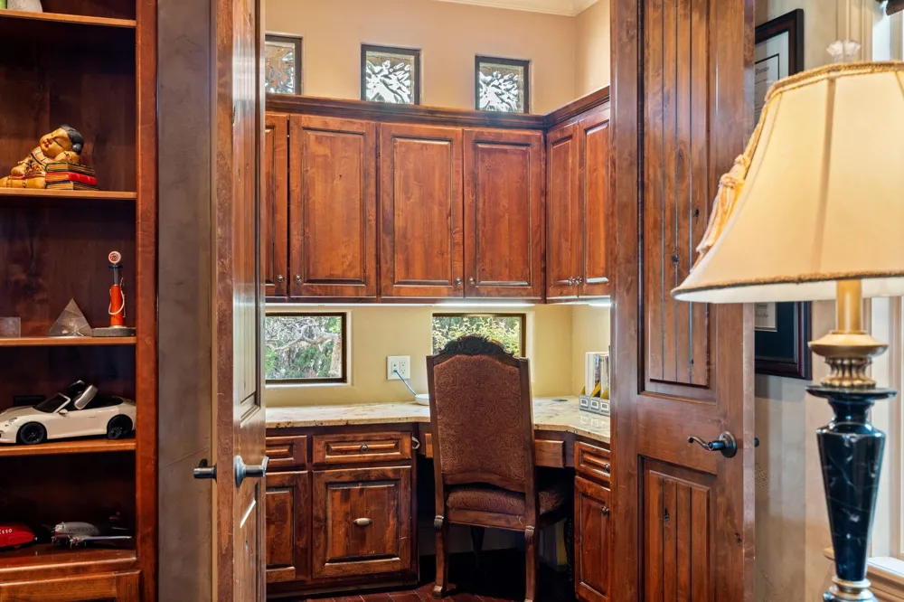 481 Chimney Cove Drive Marble Falls, TX 78654