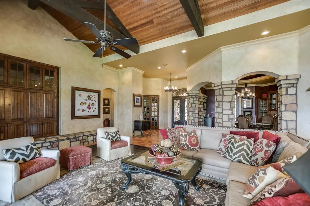 481 Chimney Cove Drive Marble Falls, TX 78654
