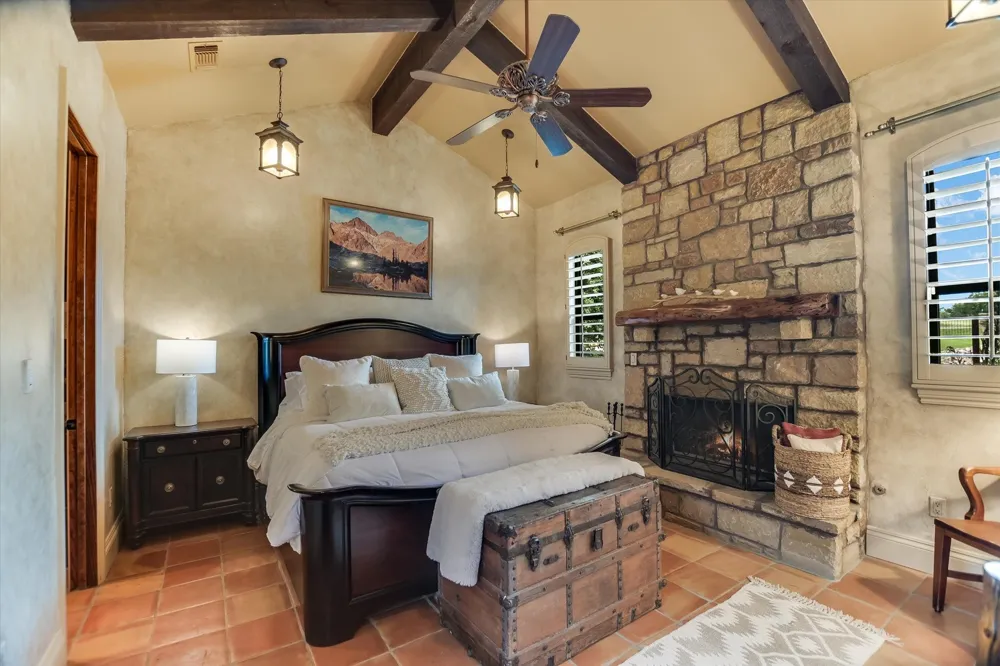 481 Chimney Cove Drive Marble Falls, TX 78654