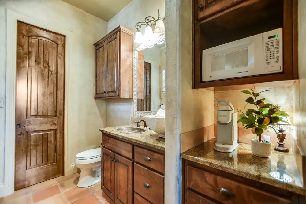 481 Chimney Cove Drive Marble Falls, TX 78654