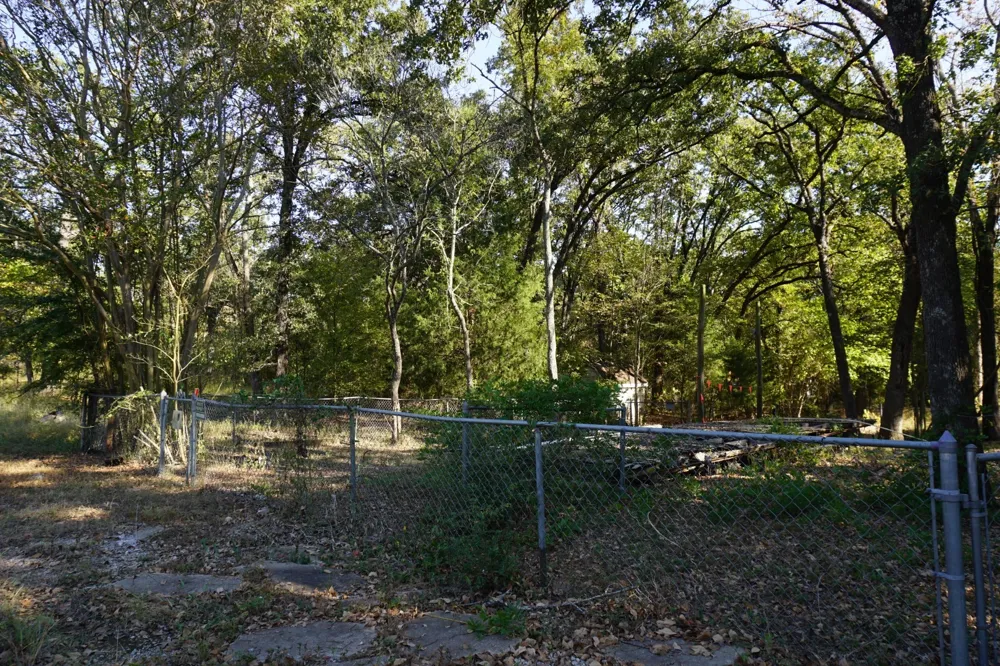 1714 Doc Holiday Log Cabin, TX 75148