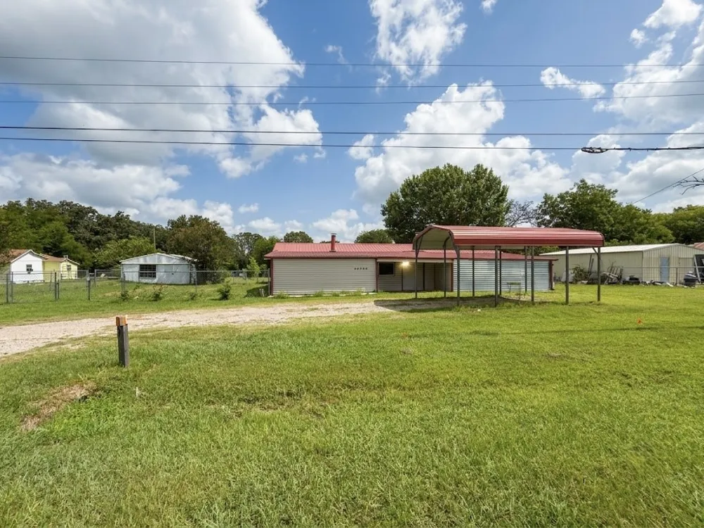10976 US Highway 80 Fruitvale, TX 75127