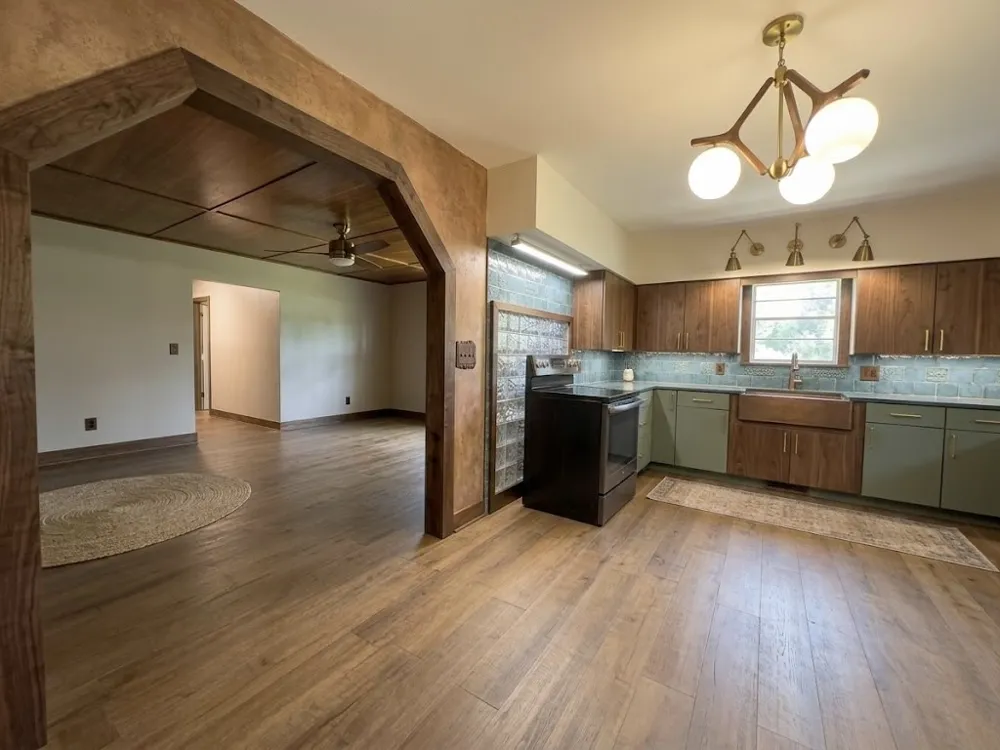 10976 US Highway 80 Fruitvale, TX 75127