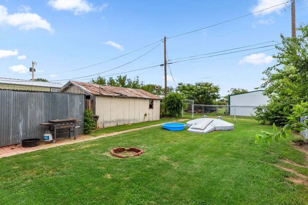 403 S Main Street Holliday, TX 76366