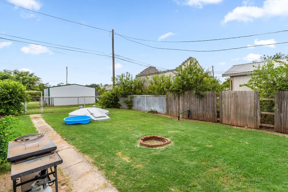 403 S Main Street Holliday, TX 76366