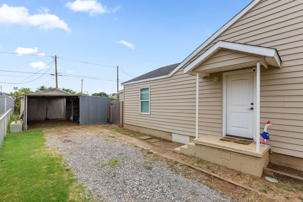 403 S Main Street Holliday, TX 76366