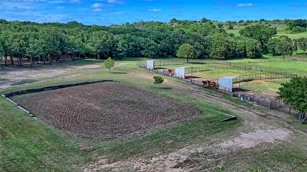 4509 Lazy E Road St Jo, TX 76265