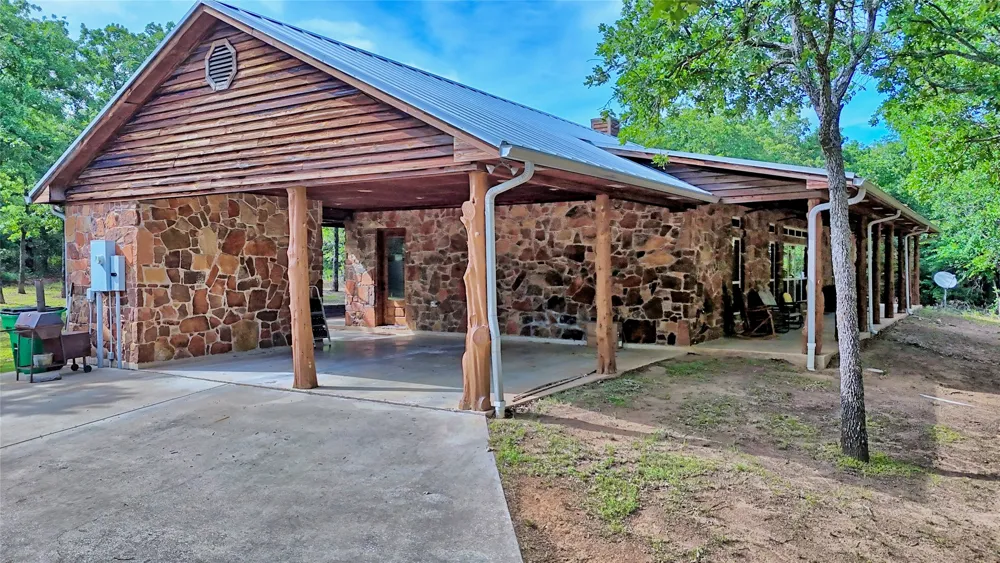 4509 Lazy E Road St Jo, TX 76265