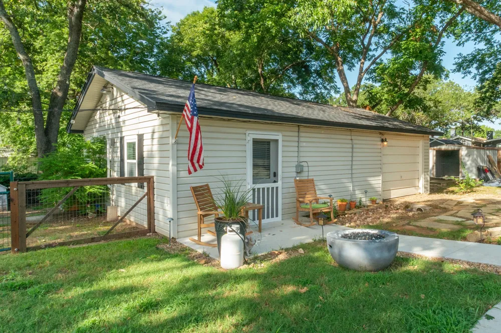 131 Lakeway Lane Gun Barrel City, TX 75156