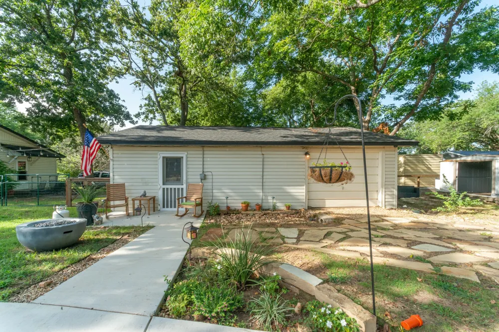 131 Lakeway Lane Gun Barrel City, TX 75156